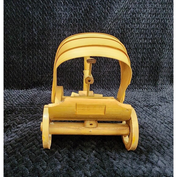 Vintage Bamboo Rickshaw Model | Handcrafted Decorative Tricycle Cart Collectible - Picture 4 of 7